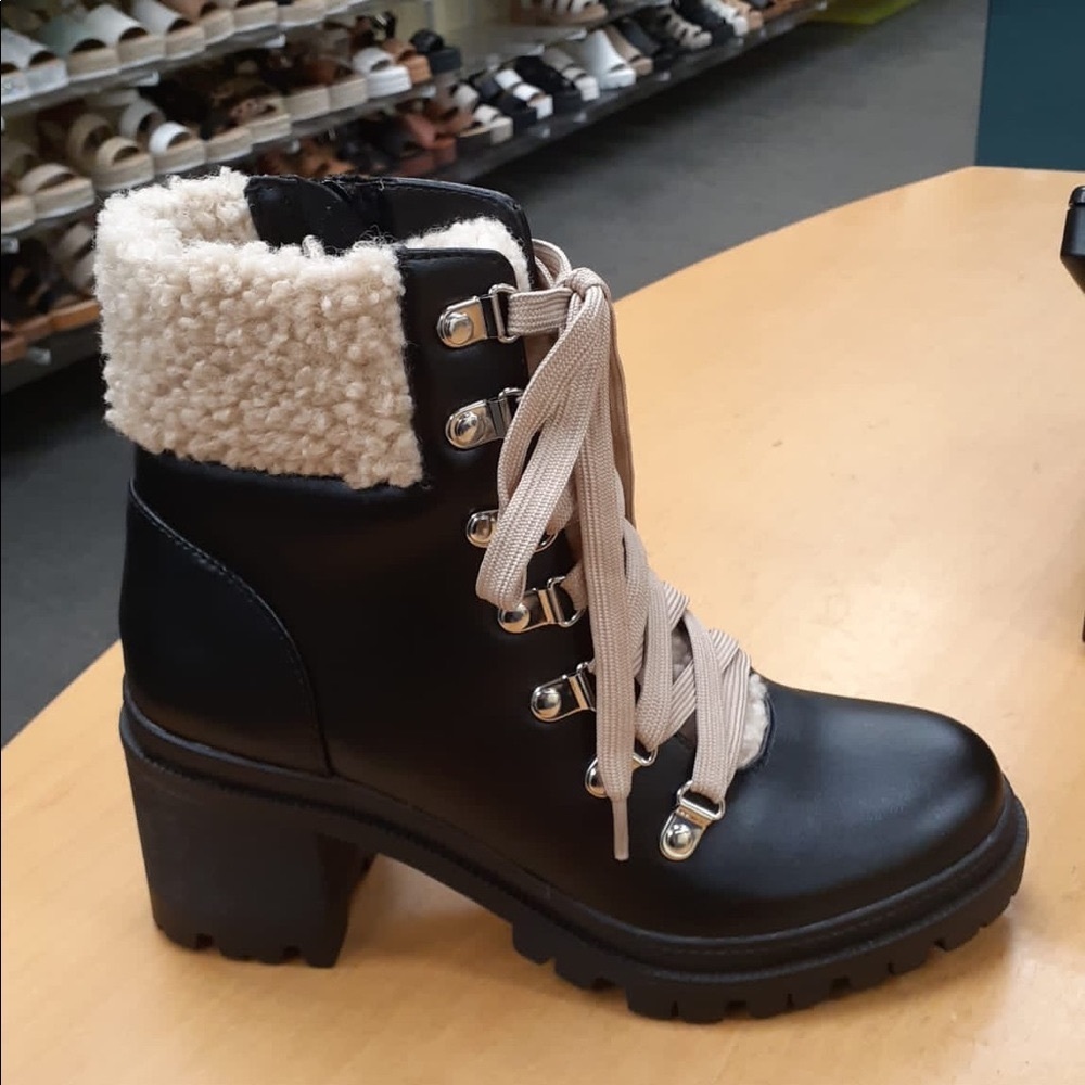 Black Sherpa lace up chunky lug sole shearling boot